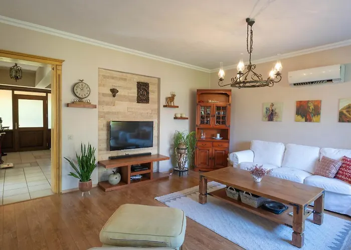 Zuzu Marmaris Daily Weekly İçmeler